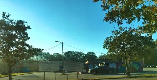 Recycling Center - Photo 4