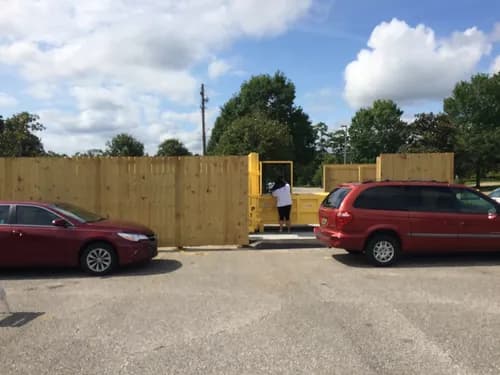 Recycling Center - Photo 3