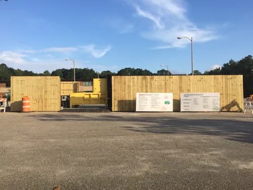 Recycling Center - Photo 5