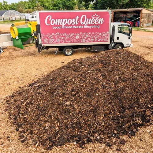 Compost Queen - Photo 2