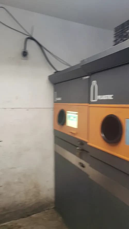 Foodtown Recycling Center - Photo 3