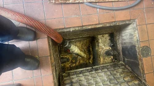 Grease Trap Cleaning - Photo 4
