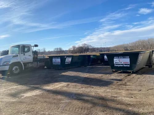 PAPILLION SANITATION - Photo 2