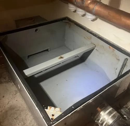 Premier Grease - Photo 1