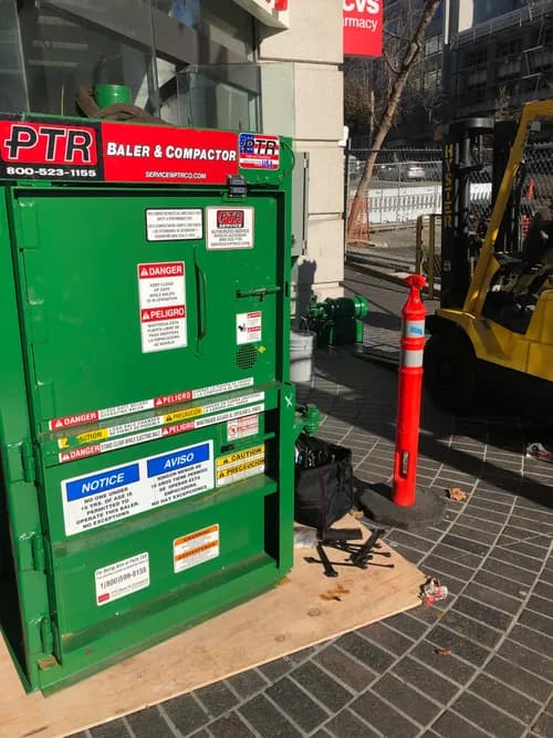 The Industrial Crew - Photo 1