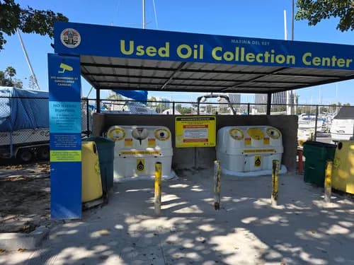 Used Oil Collection Center - Photo 2